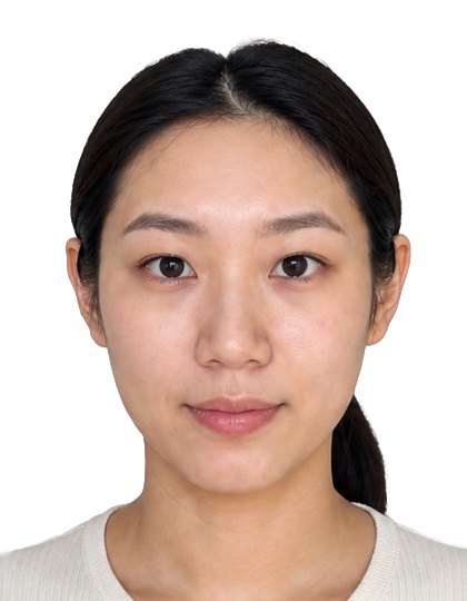 Portrait 35 by 45 millimetre result for young woman with a ponytail